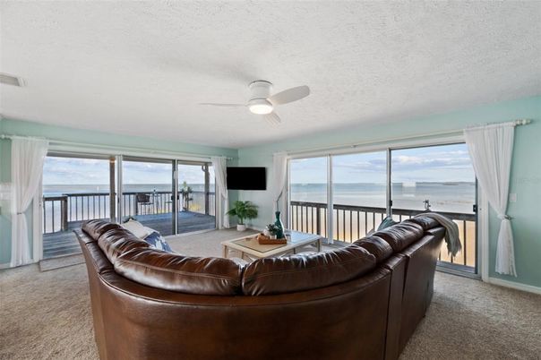 Interior, Living room, Water