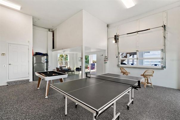 Billiard Table, Game Room, Interior