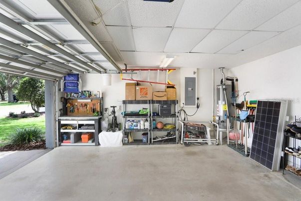 Garage, Interior
