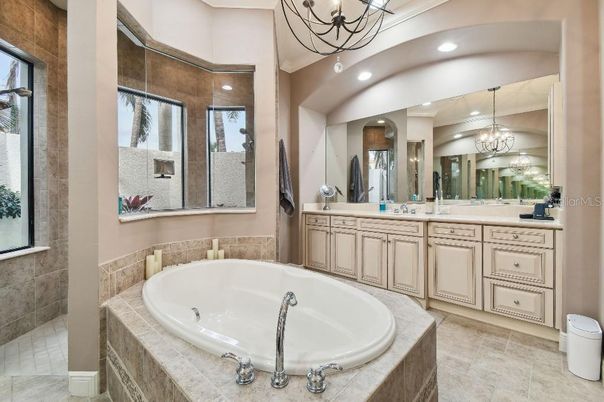 Bathroom, Chandelier, Dual Sink Vanities, Interior, Pendant Lights, Recessed Lighting