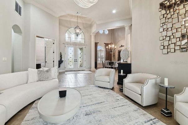 Chandelier, Dining room, Interior, Living room, Pendant Lights, Recessed Lighting, Wood Texture Flooring