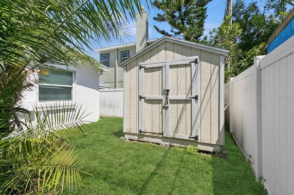 Backyard, Exterior