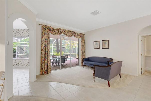 Dining room, Interior