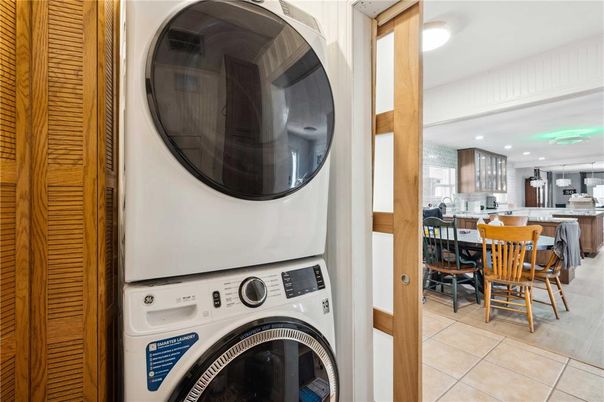 Dining room, Interior, Recessed Lighting, Washer