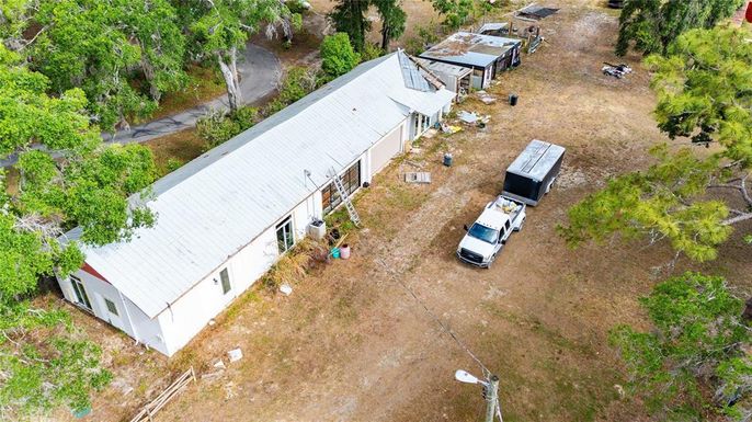 Exterior, Drone