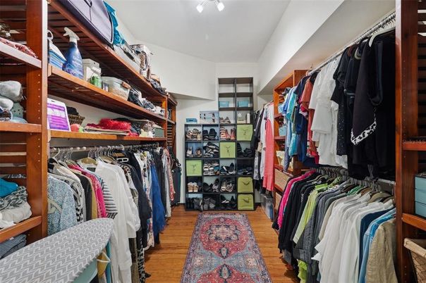 Interior, Walk-in Closets, Wood Texture Flooring