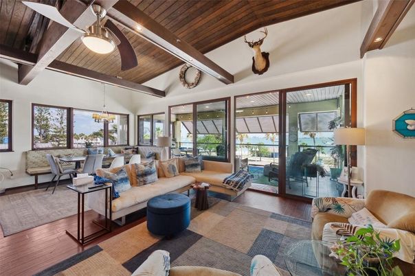Dining room, Interior, Living room, Wooden Beams, Wooden Ceilings, Wood Texture Flooring