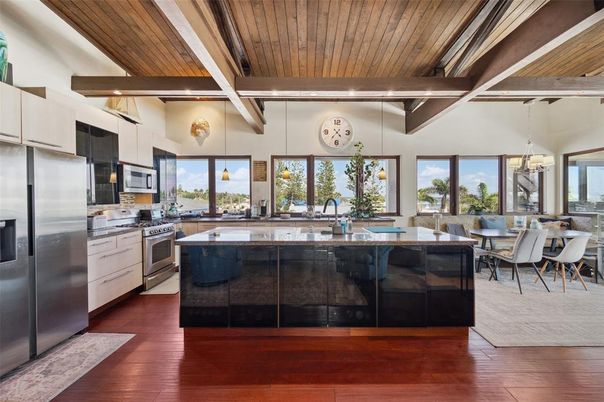Dining room, Interior, Kitchen, Pendant Lights, Stainless Steel Appliances, Wooden Beams, Wooden Ceilings, Wood Texture Flooring