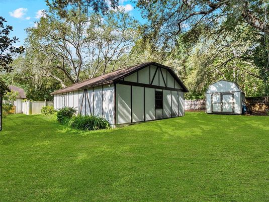 Backyard, Exterior