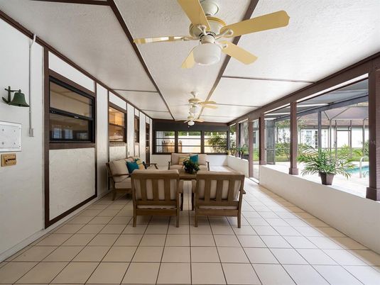 Dining room, Interior, Living room, Sun Room