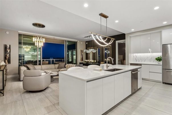 Interior, Kitchen, Living room, Pendant Lights, Recessed Lighting, Stainless Steel Appliances