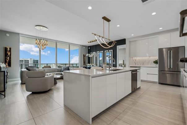 Interior, Kitchen, Living room, Pendant Lights, Recessed Lighting, Stainless Steel Appliances