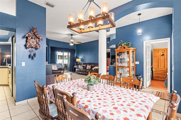 Dining room, Interior, Living room, Pendant Lights