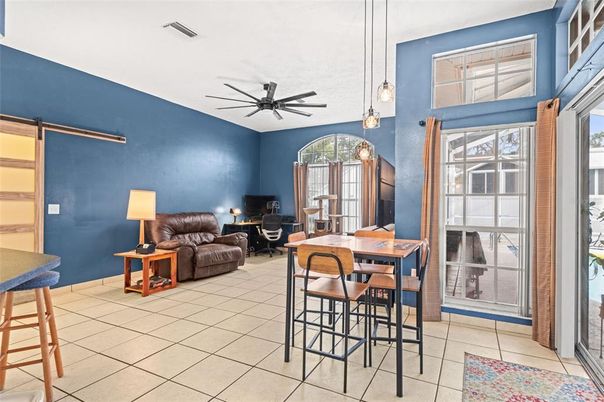 Dining room, Interior, Pendant Lights