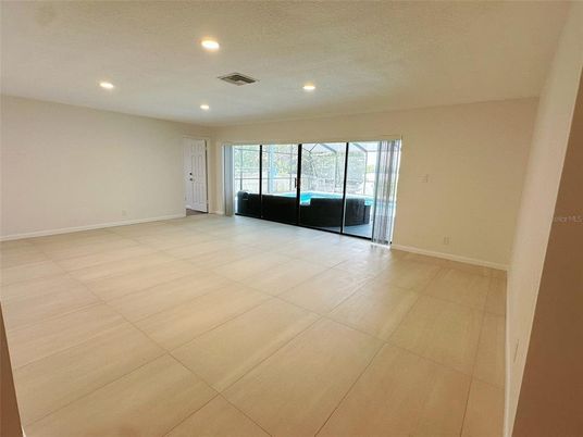 Empty room, Interior, Recessed Lighting