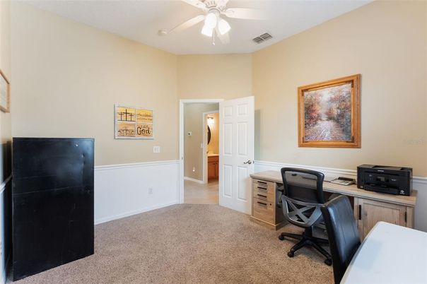 Home Office, Interior