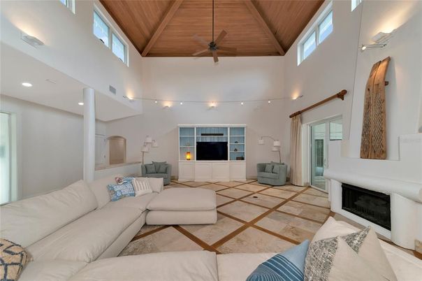 Fireplace, Interior, Living room, Recessed Lighting, Wooden Beams, Wooden Ceilings