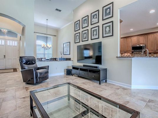 Chandelier, Dining room, Interior, Kitchen, Recessed Lighting