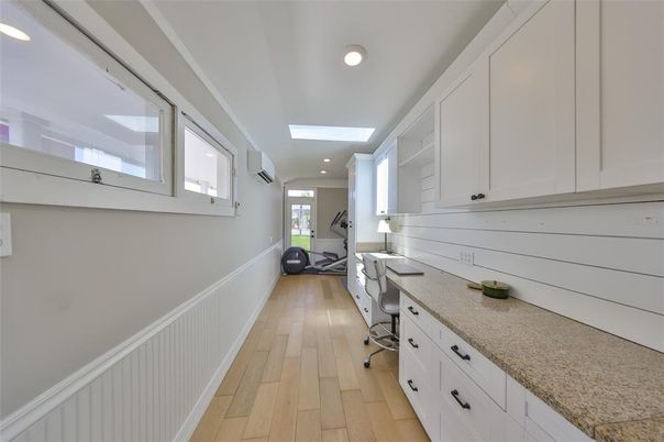 Fitness Equipment, Home Office, Interior, Recessed Lighting, Wood Texture Flooring