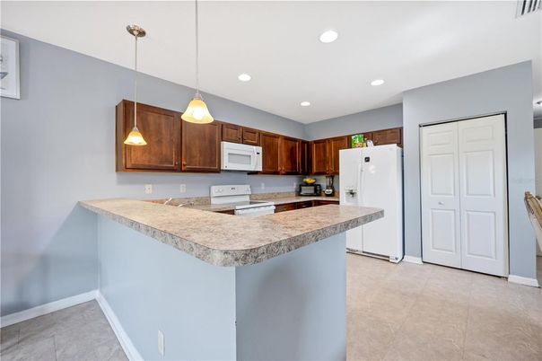 Interior, Kitchen, Pendant Lights, Recessed Lighting