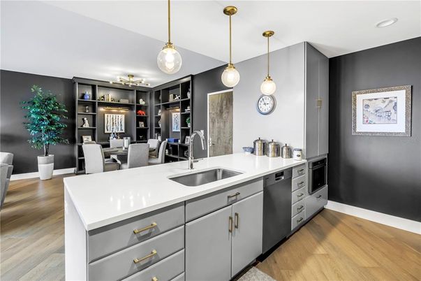 Dining room, Interior, Kitchen, Pendant Lights, Recessed Lighting, Wood Texture Flooring