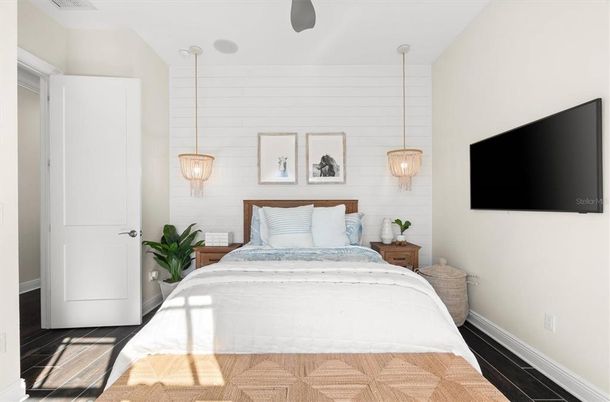 Bedroom, Interior, Pendant Lights, Wood Texture Flooring
