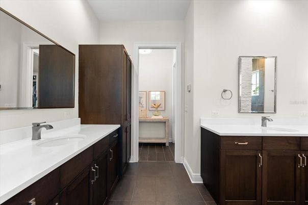 Bathroom, Dual Sink Vanities, Interior