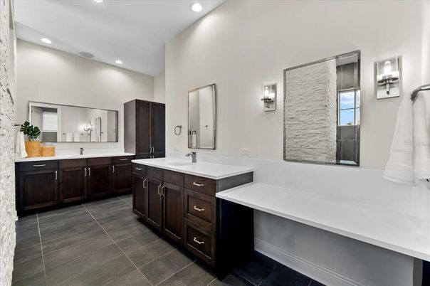 Bathroom, Dual Sink Vanities, Interior, Recessed Lighting