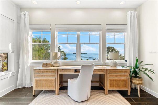 Home Office, Interior, Recessed Lighting, Water