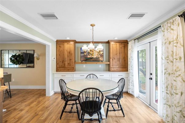 Chandelier, Dining room, Interior, Recessed Lighting, Wood Texture Flooring