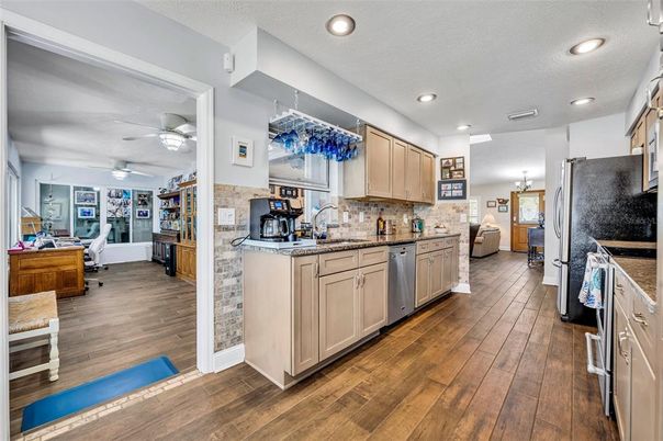 Interior, Kitchen, Pendant Lights, Recessed Lighting, Wood Texture Flooring