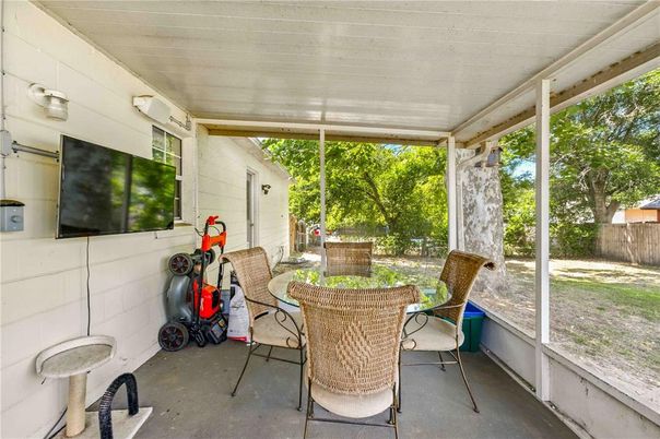 Exterior, Sun Room