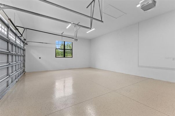 Garage, Interior