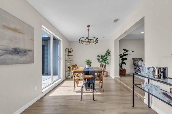 Chandelier, Dining room, Interior, Recessed Lighting, Wood Texture Flooring