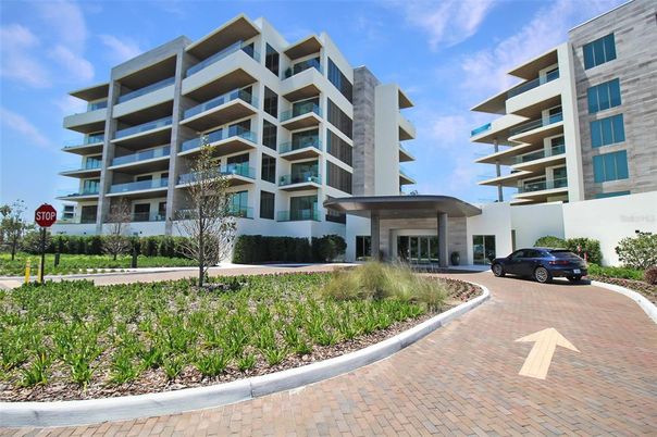 Exterior, Facade, Condo Building