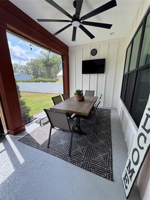 Dining room, Interior, Sun Room, Water