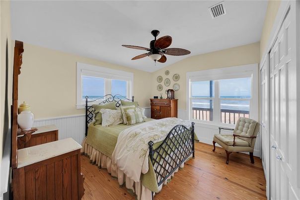 Bedroom, Interior, Water, Wood Texture Flooring