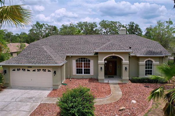 Attached, Exterior, Facade, Ranch