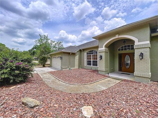 Backyard, Detached Garage, Exterior
