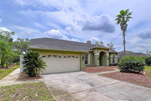 Attached, Exterior, Facade, Ranch