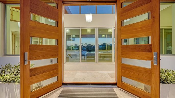 Exterior, Pendant Lights