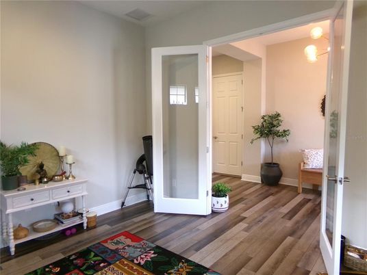 Interior, Pendant Lights, Wood Texture Flooring