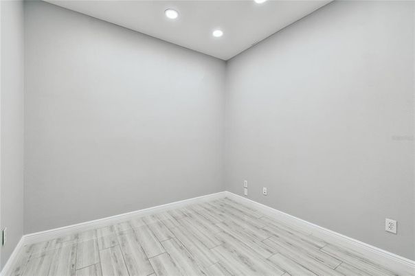 Empty room, Interior, Recessed Lighting, Wood Texture Flooring