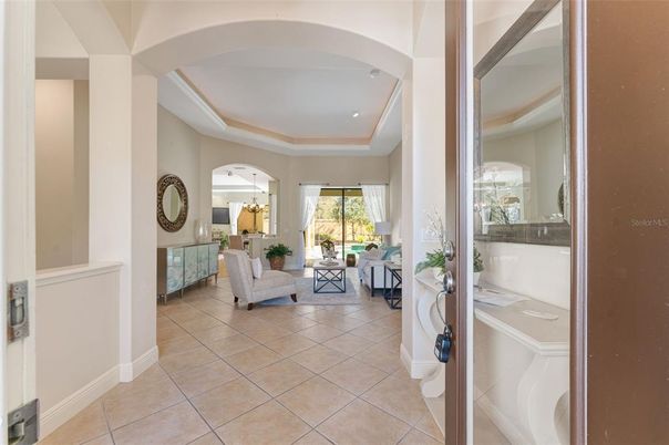 Interior, Living room, Pendant Lights, Recessed Lighting