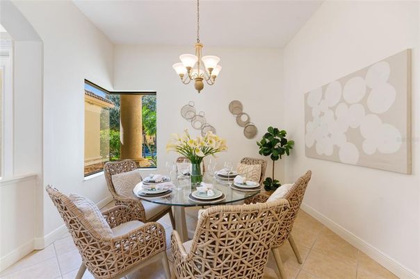 Chandelier, Dining room, Interior