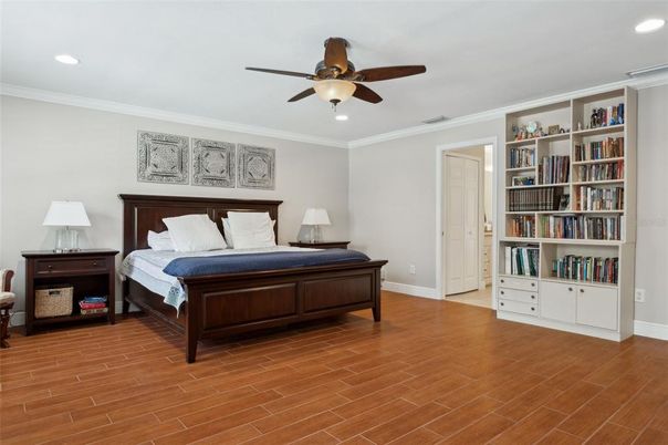 Bedroom, Interior, Recessed Lighting, Wood Texture Flooring