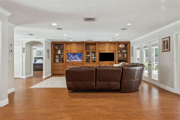 Interior, Living room, Recessed Lighting, Wood Texture Flooring