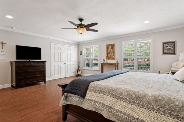 Bedroom, Interior, Recessed Lighting, Wood Texture Flooring