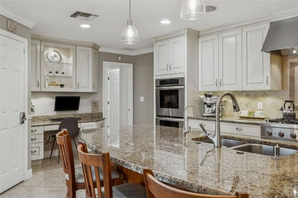 Interior, Kitchen, Pendant Lights, Recessed Lighting, Stainless Steel Appliances