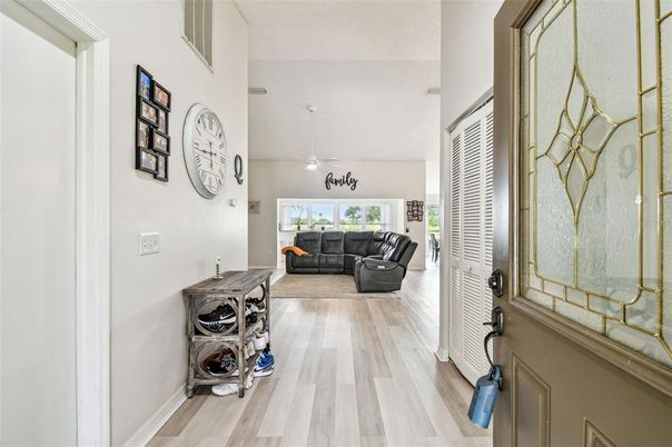 Interior, Living room, Pendant Lights, Wood Texture Flooring